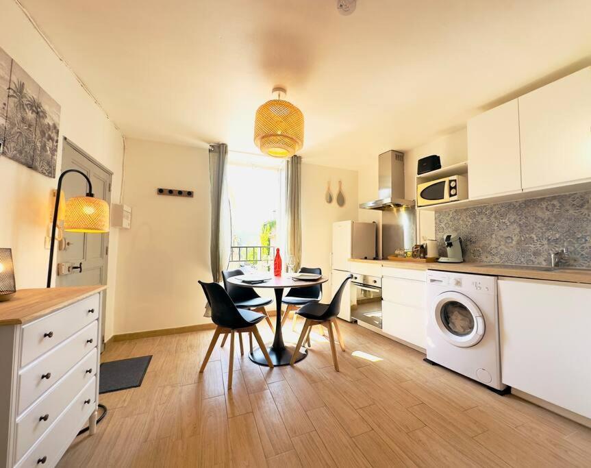 Charmant Studio A 200M Du Gardon Remoulins Exterior photo